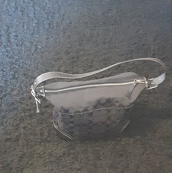 Coach small handbag - Picture 2 of 6